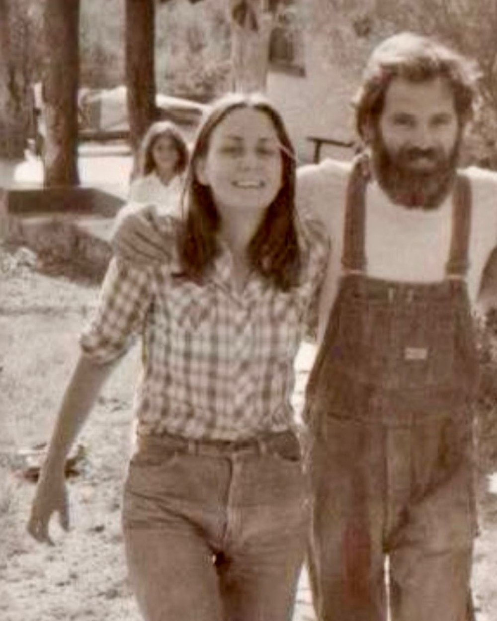 Ramón Armendáriz Rebling y Linda López Moctezuma Peterson — Cofundadores de Los Horcones, 1973